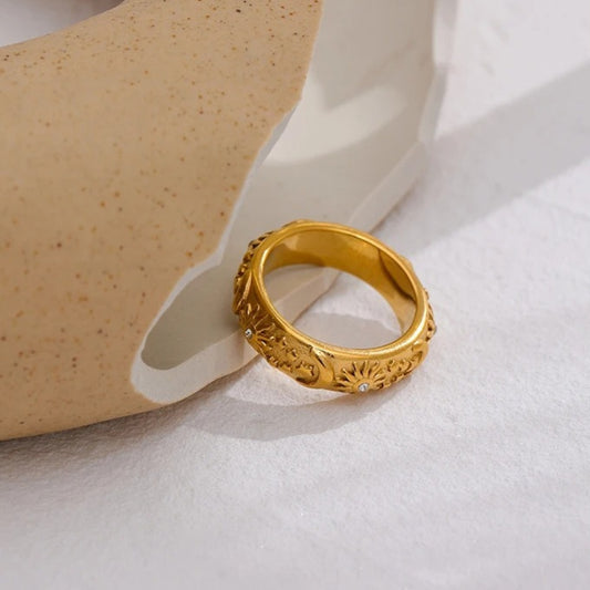 Vintage Sun Moon Star Band Ring